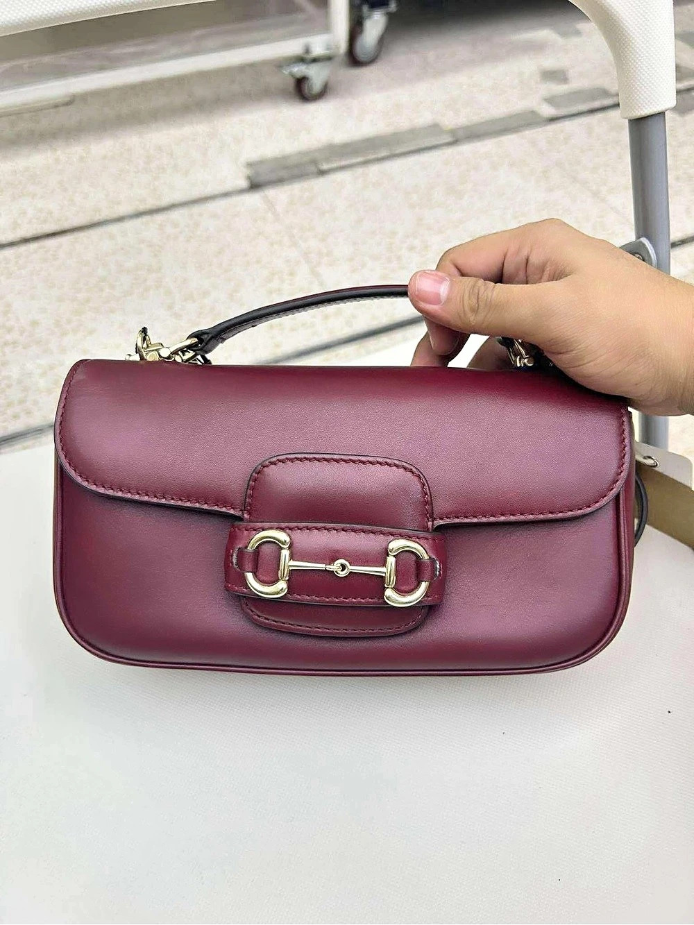 Gucci Horsebit 1955 Eastwest Shoulder Bag in Burgundy